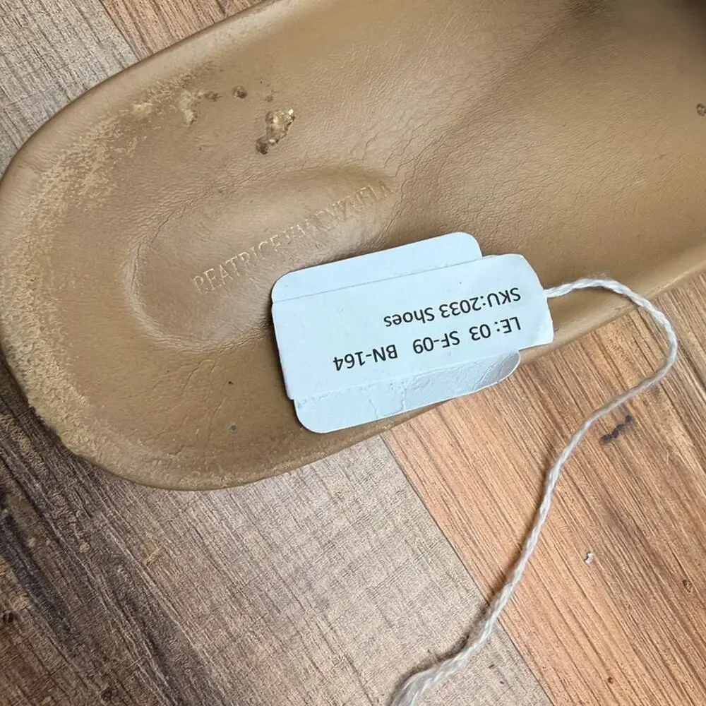 Beatrice Valenzuela product details